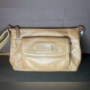 Chic Tan Leather Crossbody Bag